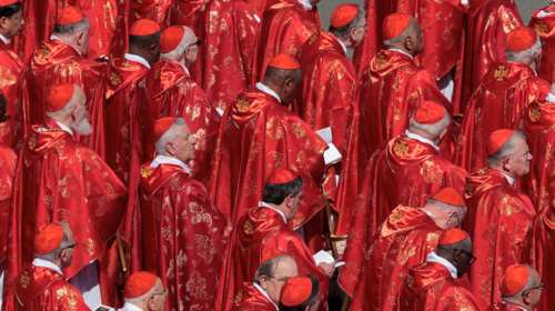 Το Κονκλάβιο των Καρδιναλίων ετοιμάζεται να εκλέξει νέο πάπα - Οι τάσεις και οι πιθανοί διάδοχοι