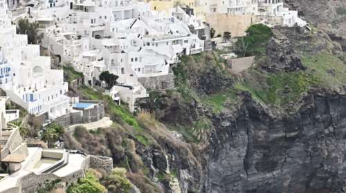 Τρομάζουν οι αριθμοί του ΕΚΠΑ για τη Σαντορίνη: Πάνω από 12.800 σεισμοί σε δύο εβδομάδες - Σε ποιες περιοχές έγιναν κατολισθήσεις