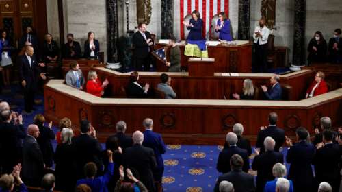 Mε κίτρινα και μπλε το αμερικανικό Κογκρέσο υποδέχτηκε τον Ουκρανό πρόεδρο Ζελένσκι [εικόνες]
