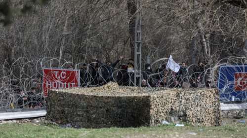 Εβρος: 1.500 Σύριοι προσπάθησαν να περάσουν μόνο χθες- Οργανωμένο σχέδιο της Τουρκίας