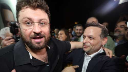 Ταξίδι αστραπή στη Ρόδο για τον Χάρη Δούκα με τη Γεωργία Πολυτάνου - Η βάπτιση του Ζαχαριάδη junior