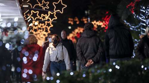 Τα μέτρα που θα ισχύσουν το 2022 - Ωράριο στην εστίαση, άδεια γήπεδα και τηλεργασία