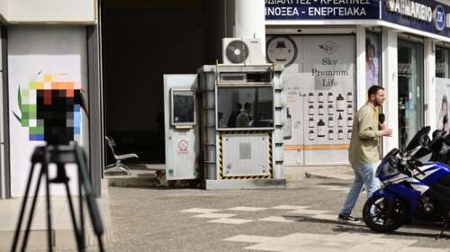 Άγιοι Ανάργυροι: Οι αστυνομικοί δεν ήξεραν καν αν πρέπει να πιάσουν το μαχαίρι του εγκλήματος - Τα ηχητικά με το... χάος