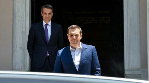 Το παράδοξο του ΣΥΡΙΖΑ: Γιατί δεν μπορεί να μειώσει τη διαφορά στις δημοσκοπήσεις μετά από τρία χρόνια ΝΔ