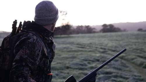 Άρτα: Ανήμερα της γιορτής του βγαίνει από την ΜΕΘ ο 16χρονος Γιάννης που αυτοπυροβολήθηκε - Σήμερα γεννάει η μητέρα του