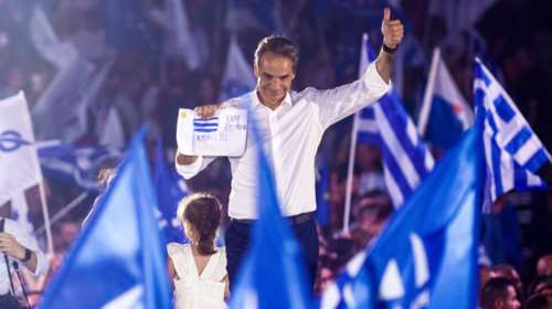 Δυσαρεστημένοι και εφησυχασμένοι στο στόχαστρο Μητσοτάκη λίγο πριν ανοίξουν οι κάλπες των ευρωεκλογών