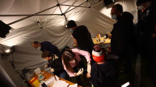 Εμβόλιο κορονοϊού: Ποια ώρα της ημέρας αποδίδει καλύτερα ο εμβολιασμός