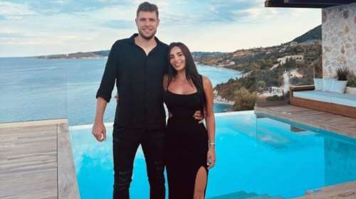 Νικόλ Ελευθεριάδου: &quot;Δεν με φλερτάρουν αλλά μου λένε να γυρίσει ο Σάσα στον Ολυμπιακό&quot;-Τι είπε για τη μετακόμιση στις ΗΠΑ