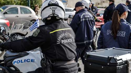 Κεκλεισμένων των θυρών η δίκη του πρώην αστυνομικού της Βουλής για τη σεξουαλική κακοποίηση των παιδιών