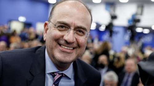 Μακάριος Λαζαρίδης: Πείστηκα από τον πρωθυπουργό και θα ψηφίσω τον νόμο για τα ομόφυλα ζευγάρια