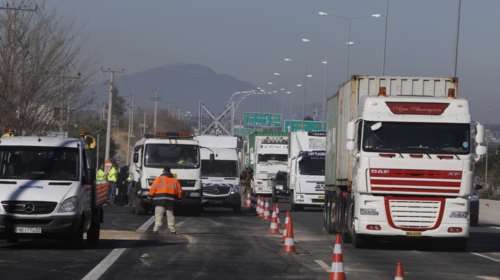 Η ΑΑΔΕ θα παρακολουθεί μέσω δορυφόρου φορτηγά και κοντέινερ για την πάταξη του λαθρεμπορίου