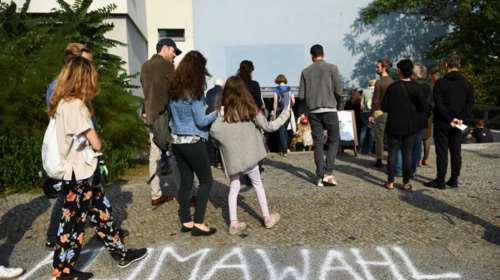 Κορονοϊός: Νέο κύμα μετά τις διακοπές - Θα έχουμε πολύ υψηλούς αριθμούς, προειδοποιεί ο Γερμανός &quot;Τσιόδρας&quot;