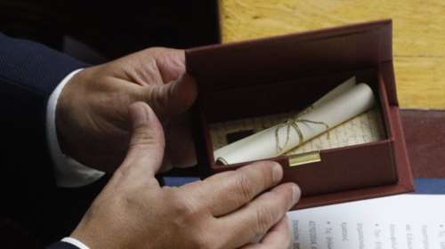 Κατατέθηκε ο προϋπολογισμός του 2023 στη Βουλή: Ανάπτυξη 1,8% για το 2023 με έκτακτα και μόνιμα μέτρα 5,2 δισ. ευρώ