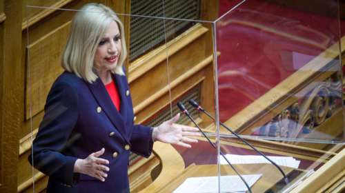 Γεννηματά για εργασιακό νομοσχέδιο: Κανένας πολίτης που αισθάνεται προοδευτικός δεν πρέπει να μείνει σιωπηλός