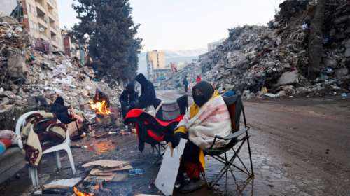 Deutsche Welle: Πόσο άλλαξε η εικόνα των Τούρκων για την Ελλάδα μετά τον σεισμό