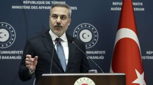 Βολές Φιντάν κατά Δένδια: Εμποδίζει την ανάπτυξη των ελληνοτουρκικών σχέσεων