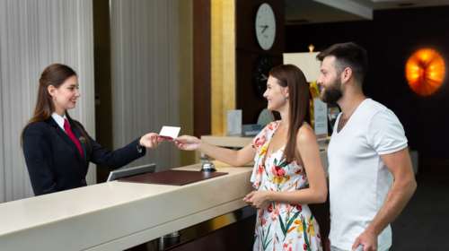 Εκτόξευση των τιμών στα ξενοδοχεία της Αθήνας τον Ιούνιο - Πόσο κοστίζουν τα δωμάτια