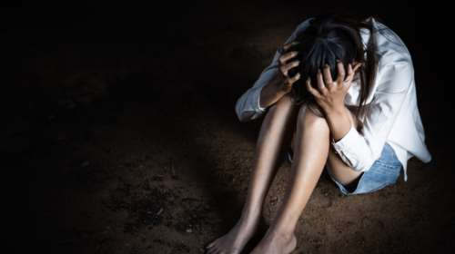 &quot;Μου κατέβασε το εσώρουχο για να δει αν έχω περίοδο&quot; - Σοκάρει η Ginna για την αδίστακτη στρατολόγο του κυκλώματος trafficking