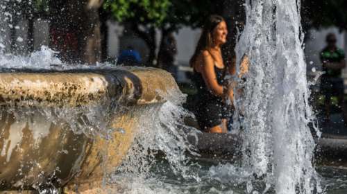 Εκτακτο δελτίο για καύσωνα Κλέων: Από την Πέμπτη ξεκινούν τα 43άρια - Θα κρατήσει πάνω από μια βδομάδα, λέει ο Καλλιάνος
