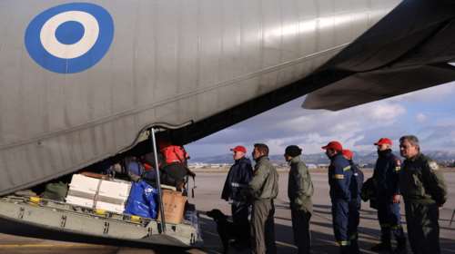 Στην Τουρκία η ελληνική αποστολή: &quot;Εξαιρετικά δύσκολες οι συνθήκες, είναι Γολιάθ αυτοί οι σεισμοί&quot;, λέει ο Λέκκας