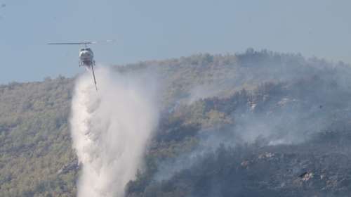 Φωτιά στην Αττική: Η απάντηση της Πυροσβεστικής στον ΣΥΡΙΖΑ για τα εναέρια μέσα που επιχείρησαν κάθε μέρα