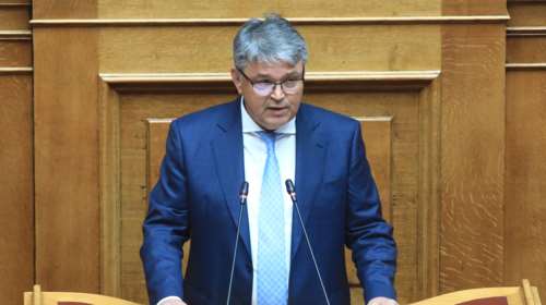 Βουλή - Κατά των ηλεκτρονικών ταυτοτήτων ο Νατσιός: Έχουν δυνατότητα γεωεντοπισμού και...φακελώματος