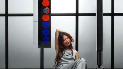 Η Bang &amp; Olufsen ξαναγράφει τον ορισμό της πολυτέλειας νότα προς νότα