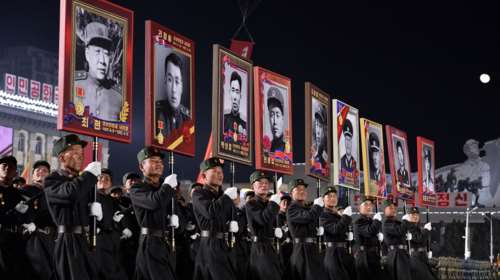 Ο Κιμ Γιονγκ Ουν έστειλε 1.500 στρατιώτες στη Ρωσία, λέει η Σεούλ - Τους έδωσαν ρωσικές στολές, όπλα και ψεύτικες ταυτότητες