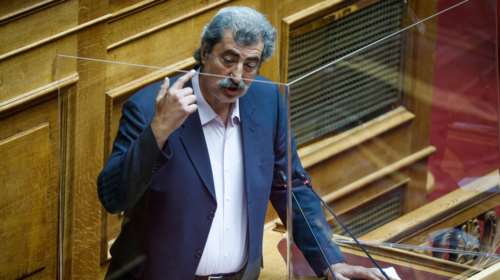 Παύλος Πολάκης: Το Facebook μπλόκαρε τον λογαριασμό του ως αντιεμβολιαστή - &quot;Ούτε παρενοχλούμαι, ούτε εκφοβίζομαι&quot;