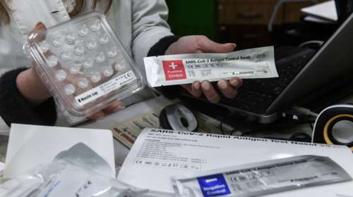 Δυσφορία φαρμακοποιών για τα self test:  Έιμαστε αναγκασμένοι να ετοιμάζουμε τις ατομικές συσκευασίες για τον καθένα