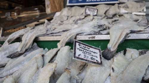 Πώς θα ξεχωρίσετε τον μπακαλιάρο από το λινγκ - Τα χαρακτηριστικά που δείχνουν την ποιότητα του ψαριού