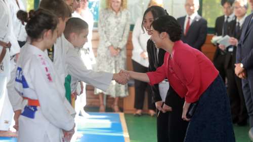 Γιατί η πριγκίπισσα Κάκο της Ιαπωνίας παρακολούθησε προπόνηση αθλητών τζούντο - Το δώρο που της έκαναν