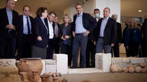 Μητσοτάκης στην Πέλλα: Αυξημένες 20% οι εξαγωγές φέτος - Δείχνουν τη δυναμική του πρωτογενούς τομέα [εικόνες]