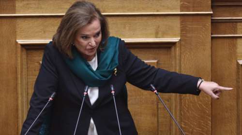 Μπακογιάννη για ομόφυλα ζευγάρια: Πρώτη φορά είδα τον Κουτσούμπα τραγικά αμήχανο - Είναι δύσκολη η θέση σας