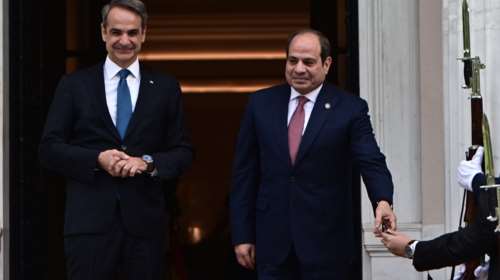 Στο Μαξίμου ο Αιγύπτιος πρόεδρος Αλ Σίσι - Θερμή υποδοχή Μητσοτάκη [εικόνες]