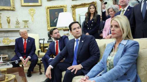 Χαμός στο Οβάλ γραφείο μεταξύ Τραμπ και CNN: &quot;Άρρωστοι άνθρωποι, γι&#39; αυτό δεν σας βλέπει κανείς&quot;- Έκοψε τη σύνδεση το κανάλι