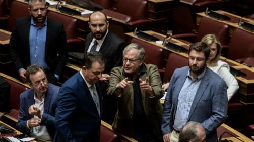 Κωνσταντίνος Μάρκου: Χαμός στο Τwitter για το "σας κάναμε τον κ@@@ να"  του βουλευτή του ΣΥΡΙΖΑ στη Βουλή