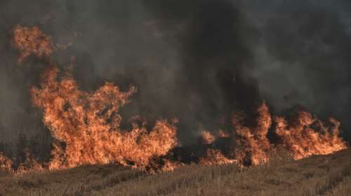 Τι είναι το &quot;τρίγωνο του διαβόλου&quot; που προκαλεί την ταχύτατη εξάπλωση των πυρκαγιών - Ο αρχηγός της Πυροσβεστικής εξηγεί