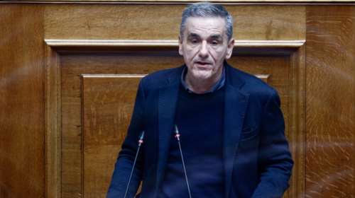Τσακαλώτος: &quot;Στην κρίση σας αν ο Μητσοτάκης είναι υποκριτής και λαϊκιστής-  Κατήργησε την 13η σύνταξη&quot;