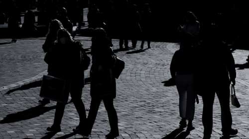 Süddeutsche Zeitung: Ενώ η ελληνική οικονομία αναπτύσσεται, οι μισθοί παραμένουν στάσιμοι