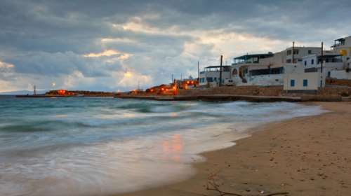 Η &quot;μάγισσα&quot; του Αιγαίου που δεν θα ξεχάσεις ποτέ - Το άγριο και φιλόξενο νησί με τις παραδεισένιες παραλίες