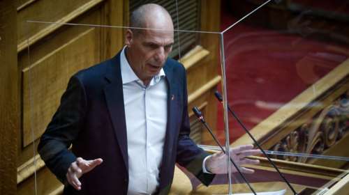 Βαρουφάκης: Τερατογένεση είναι η απαίτηση Μητσοτάκη για αυτοδυναμία και η προοδευτική κυβέρνηση Τσίπρα χωρίς πρόγραμμα