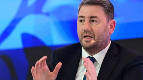 Ανδρουλάκης:  Πληρώνουμε με φόρους τα τεράστια πλεονάσματα και μετά έρχεται η κυβέρνηση και μας δίνει ένα pass