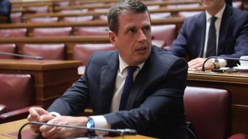 Αποστάσεις Καιρίδη από τις δηλώσεις Μαρινάκη ότι η κυβέρνηση διαφωνεί με το ένταλμα σύλληψης Νετανιάχου