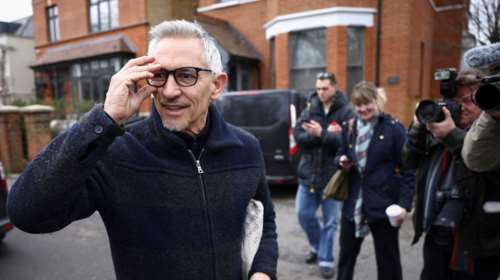 Πρωτοφανές μπάχαλο στο BBC: Πώς ένα tweet του παρουσιαστή Λίνεκερ άναψε φωτιές - Τον έδιωξαν και... επέστρεψε