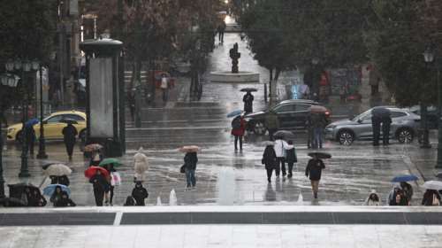 Καιρός: Βροχές, καταιγίδες και πτώση θερμοκρασίας – Άστατη Τσικνοπέμπτη, πού θα χτυπήσει η κακοκαιρία