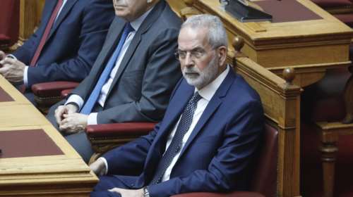 Σύσκεψη στο Μαξίμου για το ναυάγιο στην Πύλο - Οδηγίες Σαρμά για τα δικαιώματα των ναυαγών
