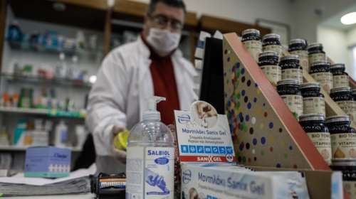 Κορονοϊός: Μεγάλες ελλείψεις σε μάσκες, depon, panadol στα φαρμακεία