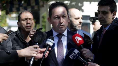 Κορονοϊός - Πέτσας: Αυστηρότερα μέτρα  και τοπικά lockdown στο &quot;τραπέζι&quot;