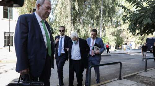 Δίκη Folli Follie: &quot;Με κατηγορούν ότι ήταν όλα ψεύτικα, ενώ ήταν όλα αληθινά&quot;, είπε ο Δ. Κουτσολιούτσος